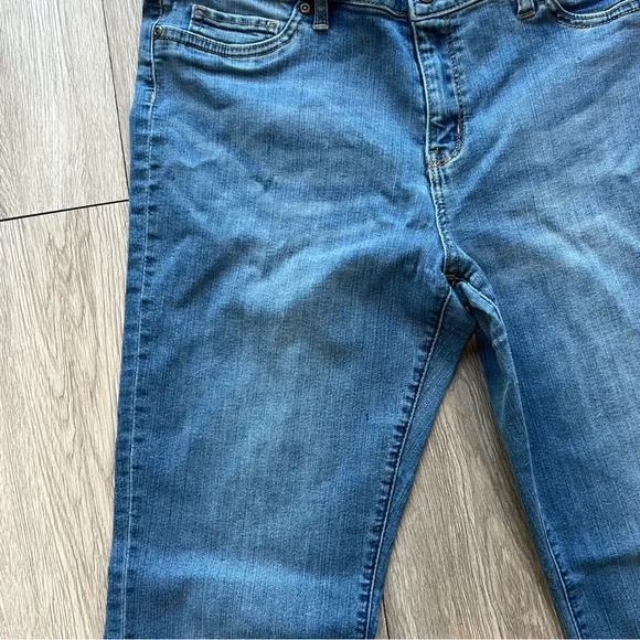 Soho Women's Blue Jeans Curvy Bootcut Size 16 - Picture 6 of 7